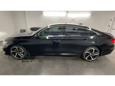 Used 2022 Honda Accord Sport image 5