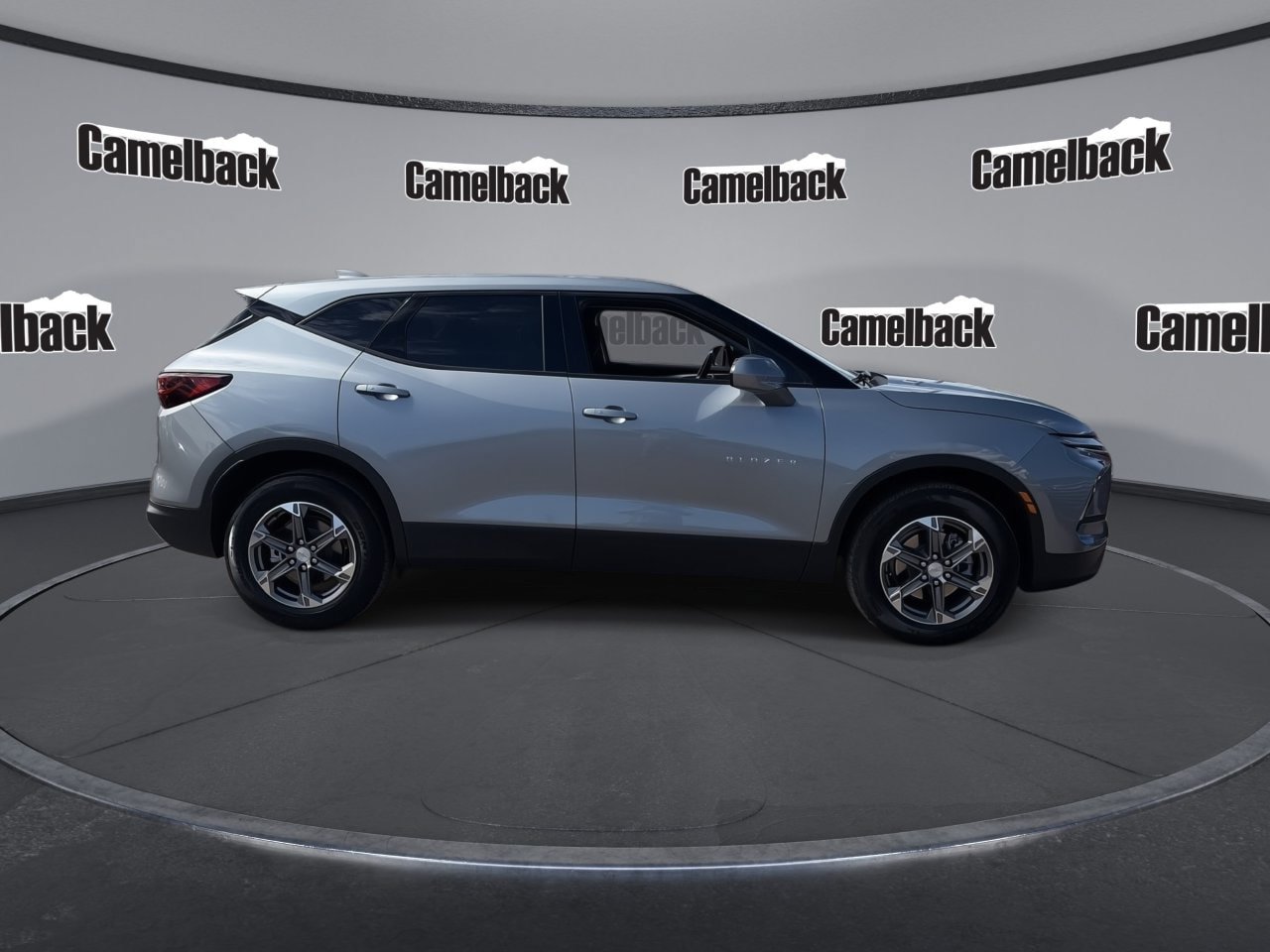 Used 2024 Chevrolet Blazer LT FWD image 8