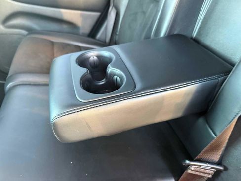 Used 2020 Jeep Grand Cherokee Altitude image 28