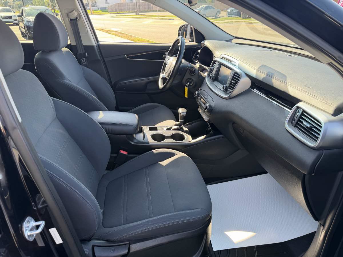 Used 2019 Kia Sorento AWD w/ LX Convenience Package image 20