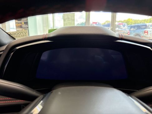Used 2021 Chevrolet Corvette Stingray Coupe w/ Z51 Performance Package RWD image 25