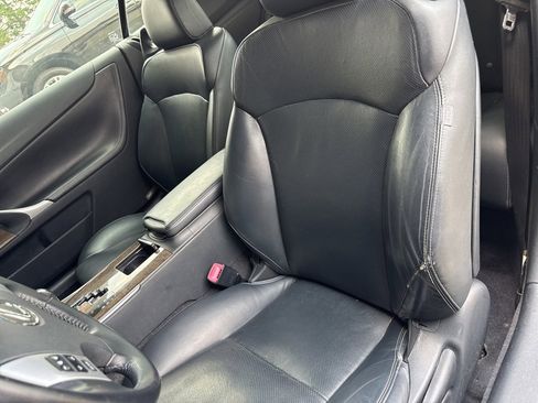 Used 2014 Lexus IS 250C image 6