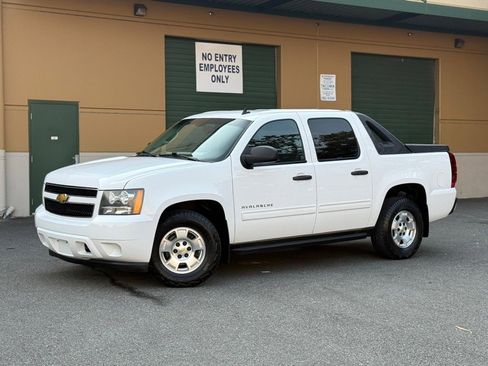 Used 2010 Chevrolet Avalanche LS AWD/4WD image 1