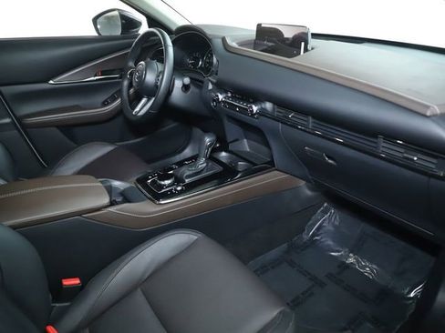 Certified 2025 MAZDA CX-30 2.5 Turbo w/ Premium Package image 33