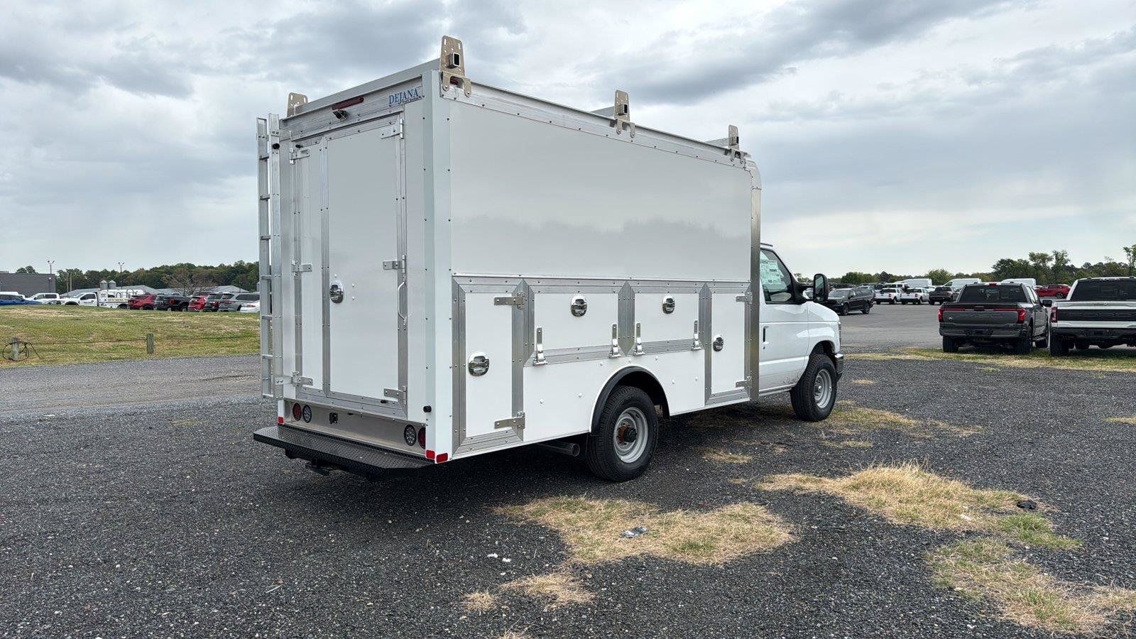 New 2027 Ford E-350 and Econoline 350 Super Duty w/ Power Equipment Group RWD image 5