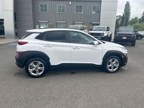 Used 2023 Hyundai Kona SEL AWD/4WD image 6