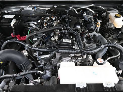 Used 2024 Toyota Tacoma TRD Off-Road AWD/4WD image 17