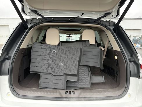 Used 2023 Lincoln Aviator AWD w/ Premium Package image 31