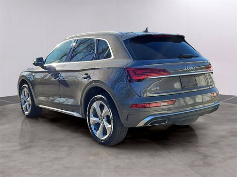Certified 2025 Audi Q5 2.0T Premium Plus image 6