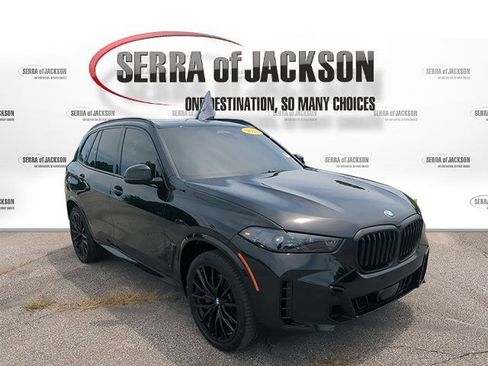 Used 2026 BMW X5 sDrive40i w/ M Sport Package RWD image 2