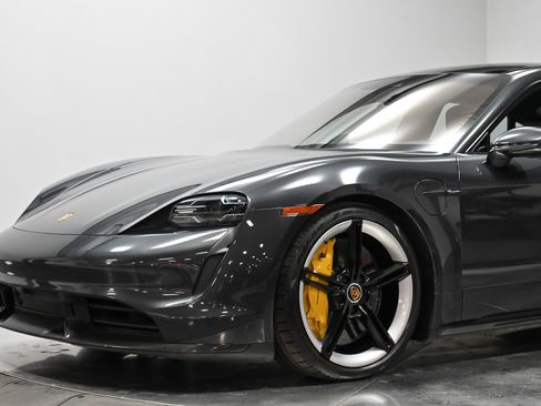 Used 2021 Porsche Taycan Turbo S image 11