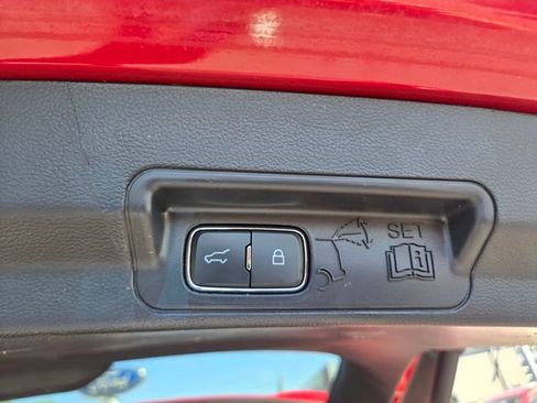 Used 2025 Ford Explorer ST-Line AWD/4WD image 35