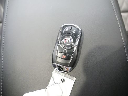 Used 2023 Buick Enclave Avenir w/ Avenir Technology Package image 30