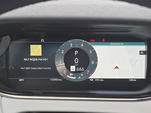 Used 2025 Land Rover Range Rover Evoque S image 19