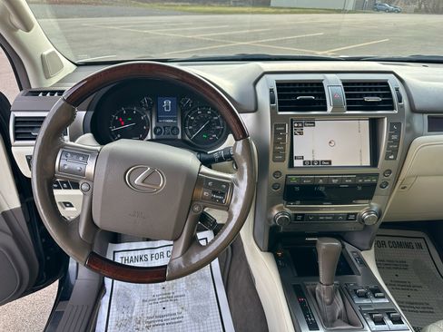 Used 2016 Lexus GX 460 Luxury image 14