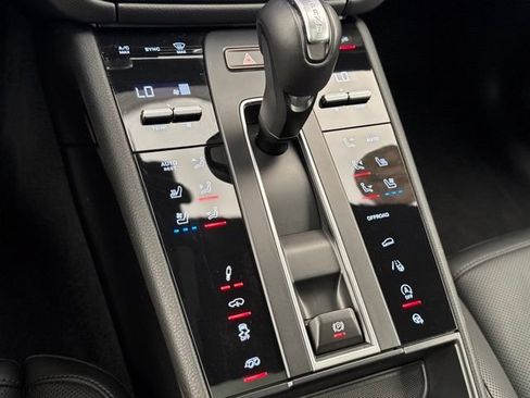 Certified 2023 Porsche Macan GTS AWD/4WD image 32
