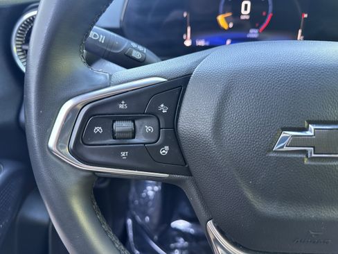 Used 2025 Chevrolet Trax ACTIV w/ Driver Confidence Package FWD image 21