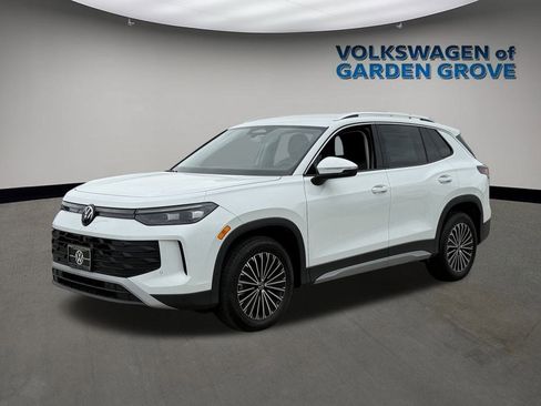 New 2025 Volkswagen Tiguan S image 6