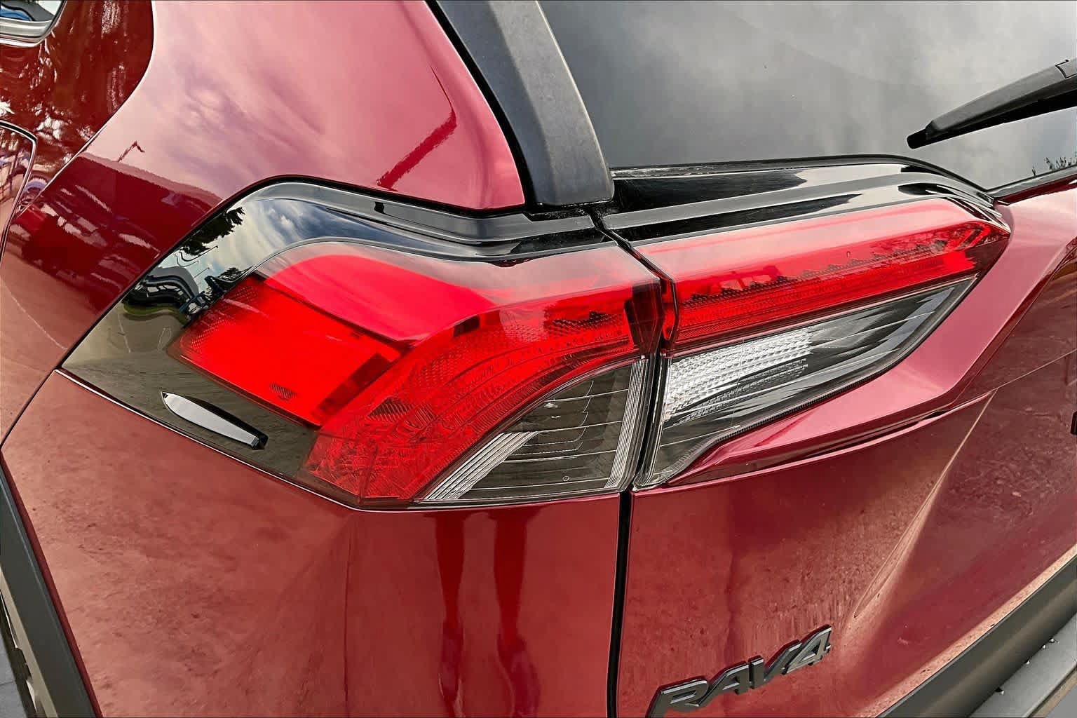 Used 2019 Toyota RAV4 Adventure w/ All Weather Liner Package AWD/4WD image 28