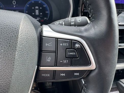 Used 2023 Toyota Highlander Platinum image 20