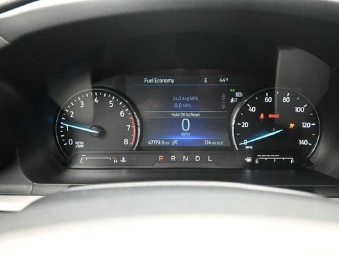 Used 2023 Ford Explorer XLT w/ Equipment Group 202A image 13