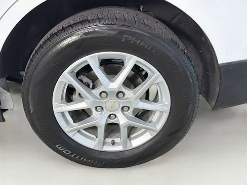 Used 2024 Chevrolet Equinox LT image 33