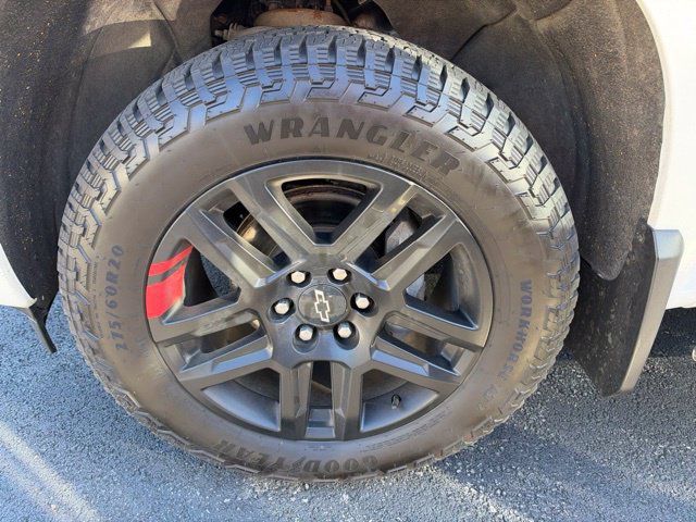 Used 2023 Chevrolet Silverado 1500 RST w/ Redline Edition AWD/4WD image 8