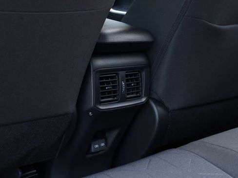 Used 2025 Toyota RAV4 XLE image 10