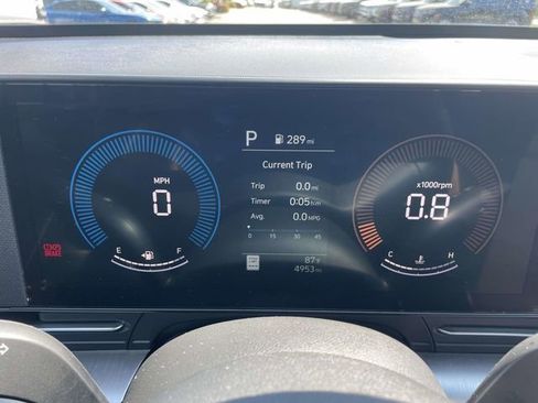 Used 2025 Hyundai Kona SEL FWD image 19