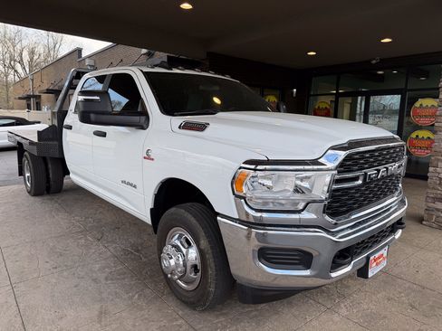 Used 2024 RAM 3500 SLT w/ Quick Order Package 2YG SLT AWD/4WD image 5