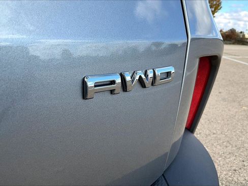 Used 2022 Ford Escape S image 8