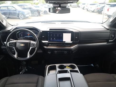 Used 2024 Chevrolet Silverado 1500 LT AWD/4WD image 12