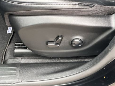 Used 2023 Jeep Cherokee Altitude Lux image 22