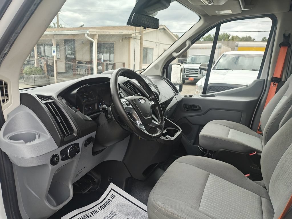 Used 2018 Ford Transit 250 148 Medium Roof RWD image 9