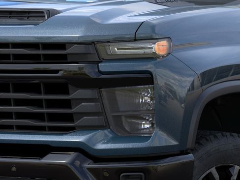New 2026 Chevrolet Silverado 2500 Custom w/ Custom Value Package AWD/4WD image 10