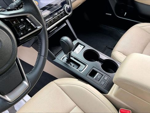 Used 2019 Subaru Outback 2.5i Limited w/ Popular Package #2 image 20
