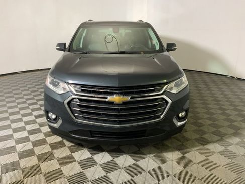Used 2019 Chevrolet Traverse LT w/ LT Premium Package image 3