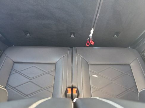 Used 2025 Volkswagen Atlas SE image 14