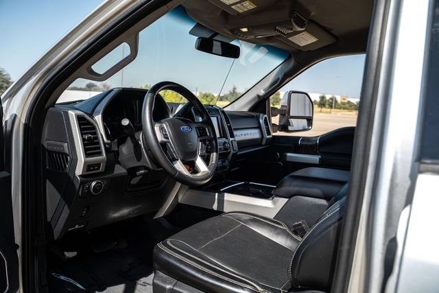 Used 2018 Ford F250 Lariat w/ Lariat Value Package AWD/4WD image 17