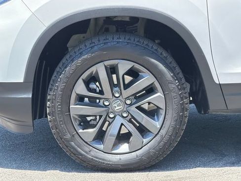 Certified 2025 Honda Ridgeline Sport image 32