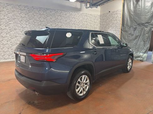 Used 2023 Chevrolet Traverse LS image 7