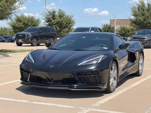 Used 2022 Chevrolet Corvette Stingray Preferred Conv w/ Z51 Performance Package RWD image 3