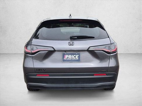 Certified 2024 Honda HR-V LX image 7