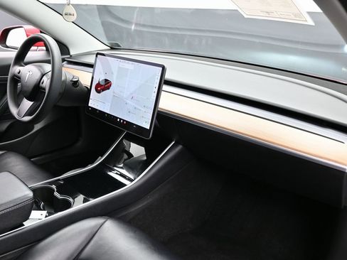 Used 2020 Tesla Model 3 Long Range image 37