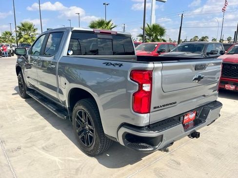 Used 2025 Chevrolet Silverado 1500 RST AWD/4WD image 4