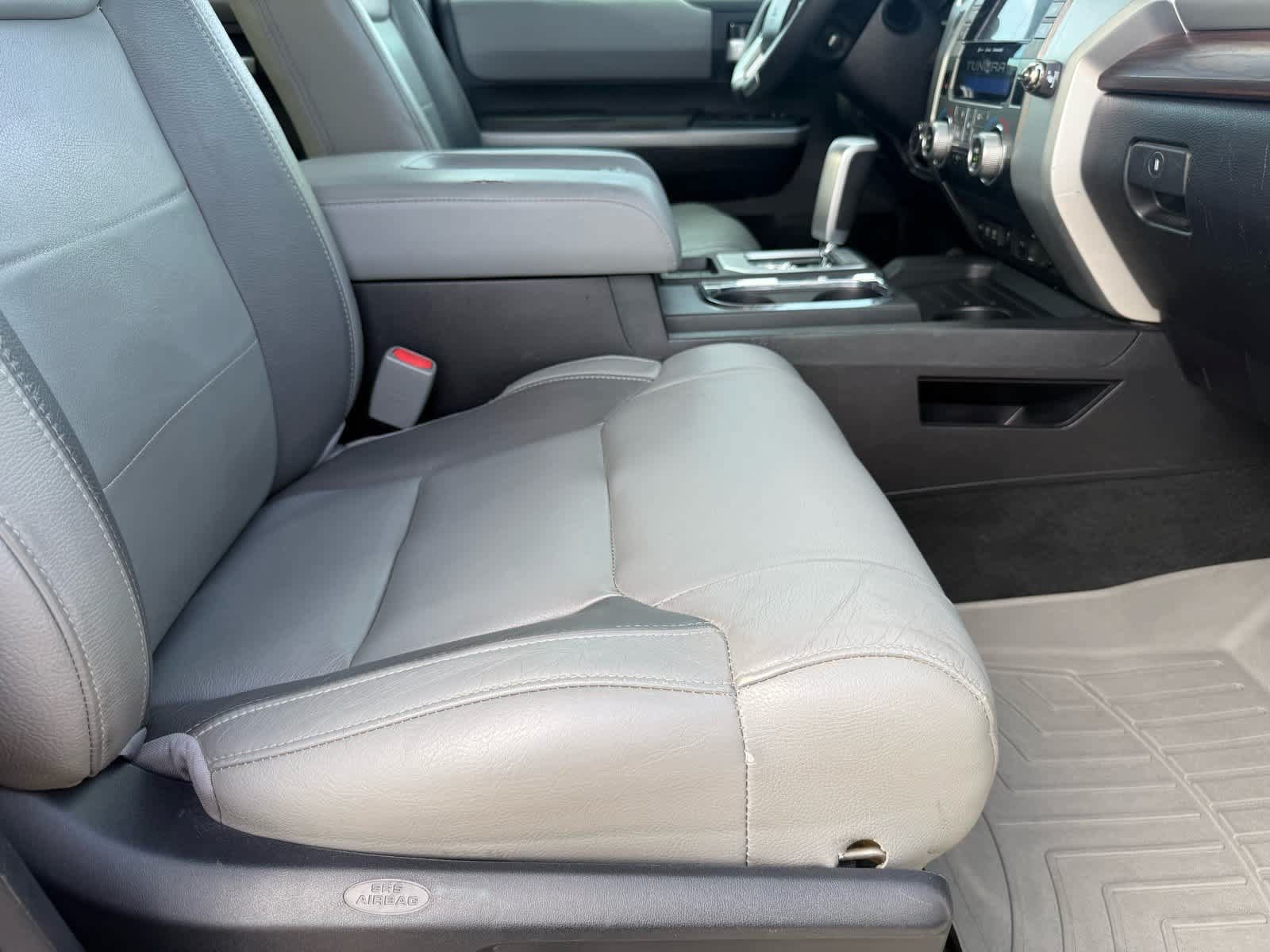 Used 2021 Toyota Tundra Limited w/ Limited Premium Package AWD/4WD image 31