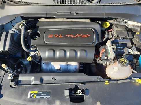 Used 2017 Jeep Compass Latitude image 28