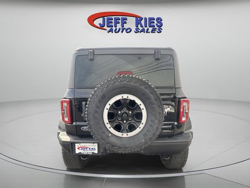 Used 2023 Ford Bronco Badlands w/ Sasquatch Package AWD/4WD image 7