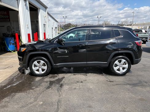 Used 2019 Jeep Compass Latitude image 6