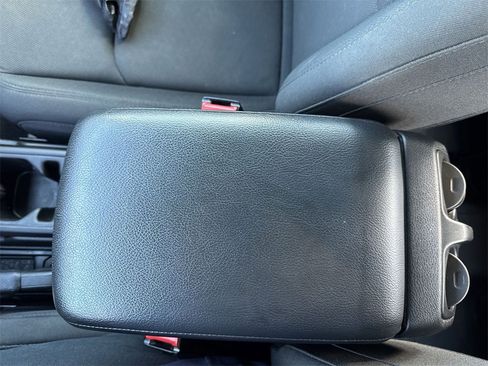 Used 2022 Jeep Wrangler Unlimited Sport image 24